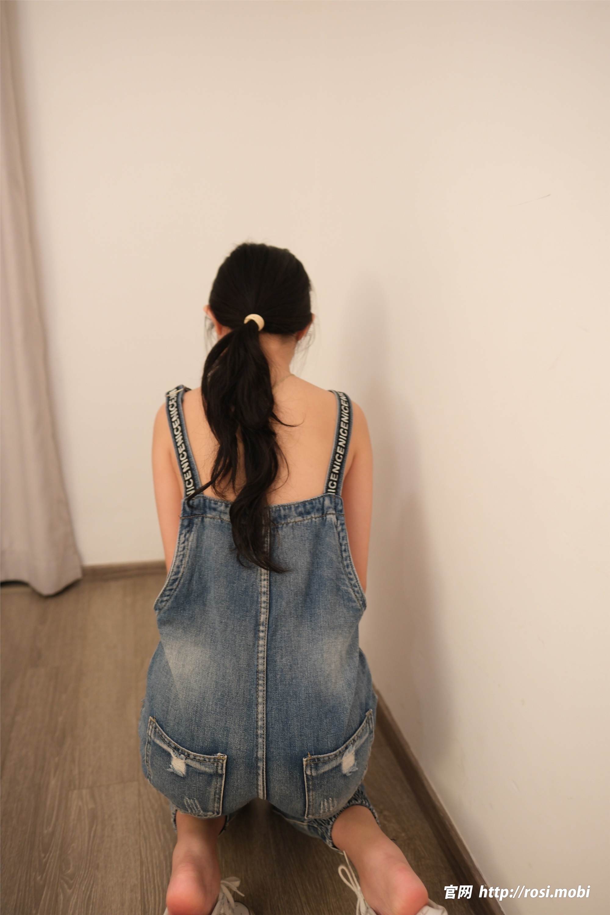 ROSI写真 2025.05.30 NO.4925